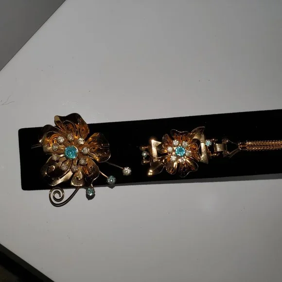 TRUE VINTAGE CORO SET BRACELET AND PIN - Picture 3 of 5